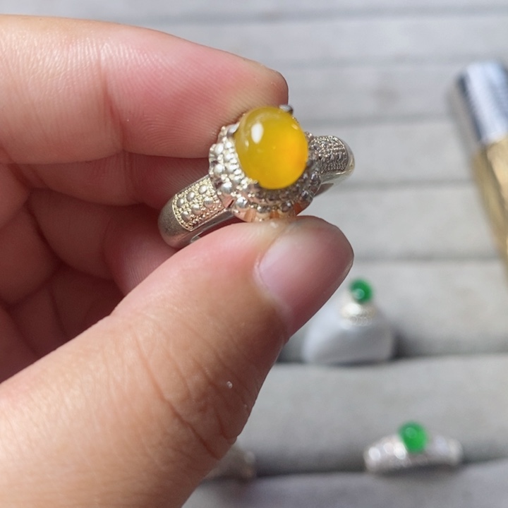 翡翠戒指未镶嵌翡翠冰种