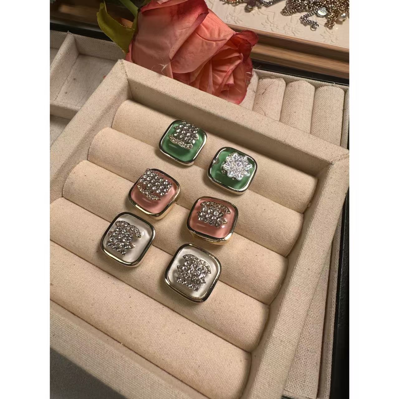 铜合金合成锆石耳饰 几何女方块简约耳钉 00A187