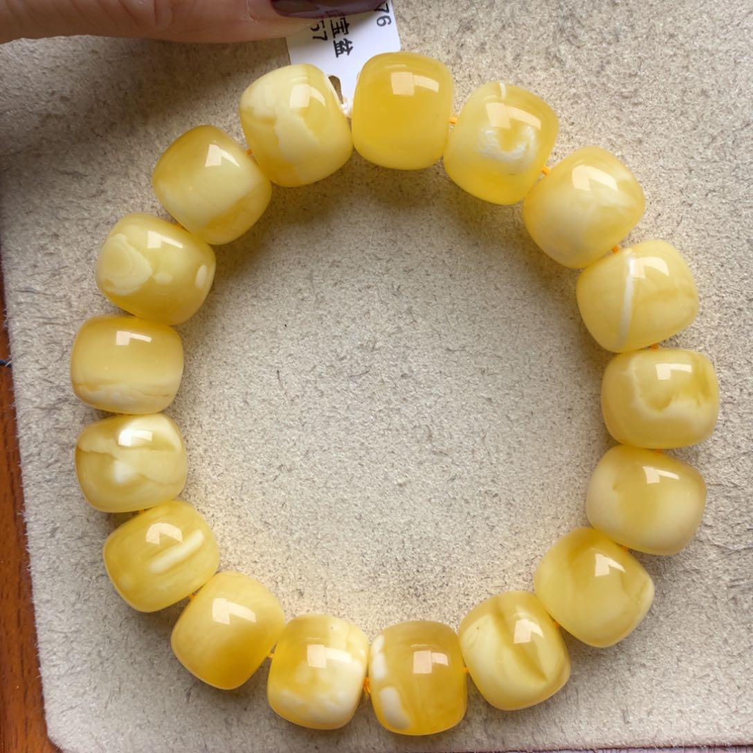 蜜蜡珠宝奇石未镶嵌18