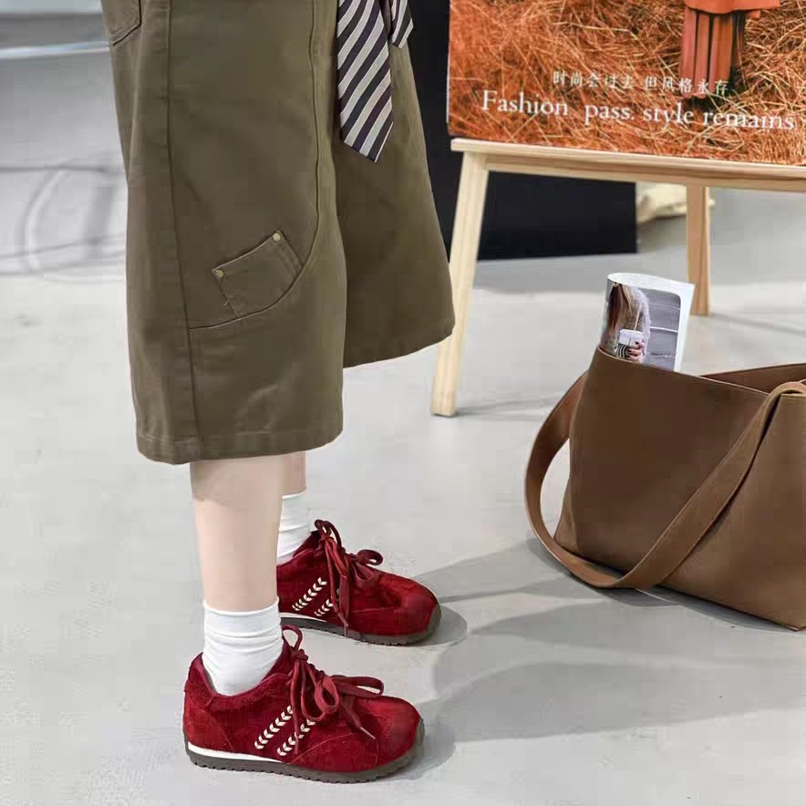 【本木鱼】7826冬季新款加绒加厚保暖百搭平底休闲女款德训鞋