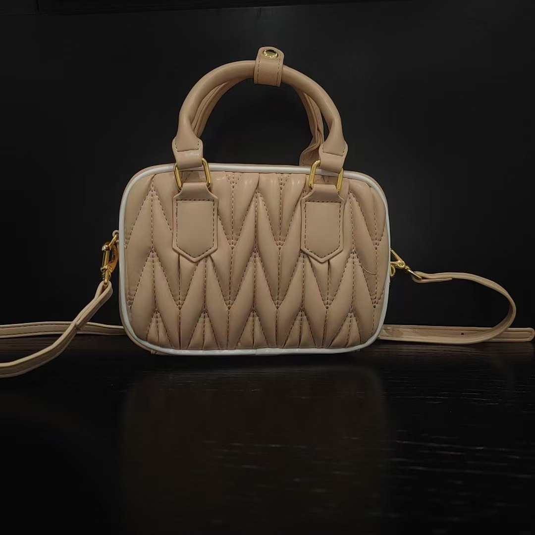 COCO DICV2025新款高端女包 白边褶皱方球 杏色棕咖啡色19cm