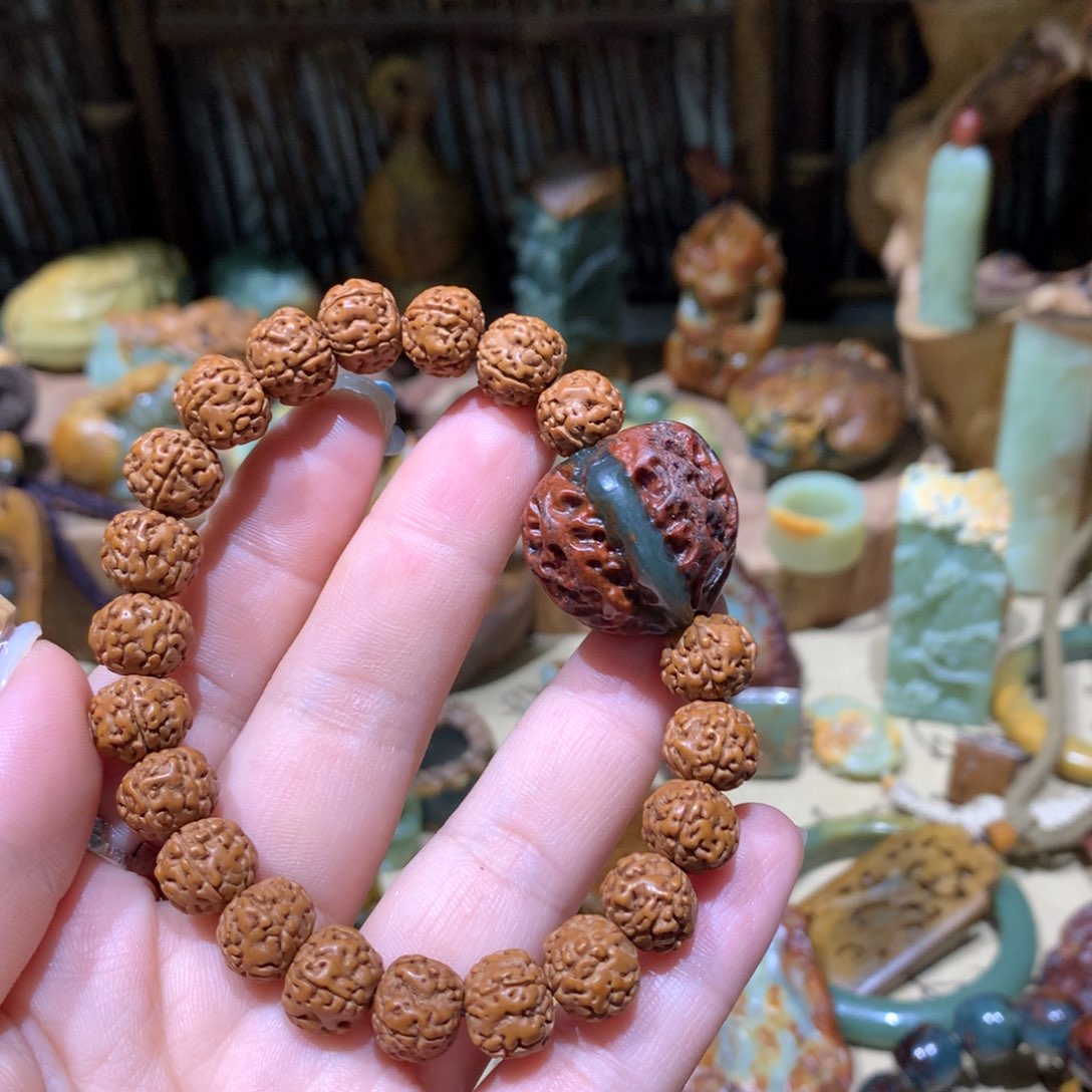 岫岩河磨玉（透闪石质玉）手串未镶嵌