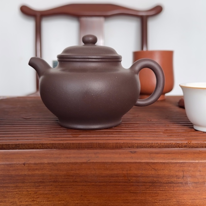 紫砂茶壶密密麻麻