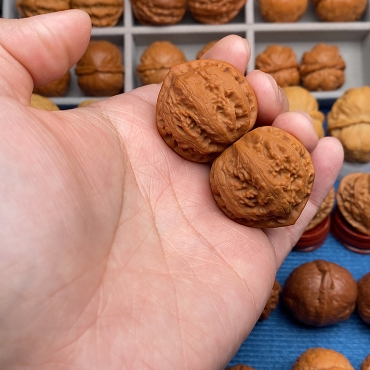 尐****把件文玩核桃炽焰粗筋