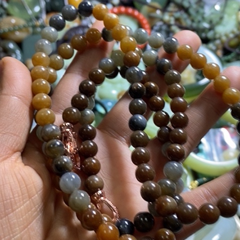 和田玉颈饰未镶嵌一个