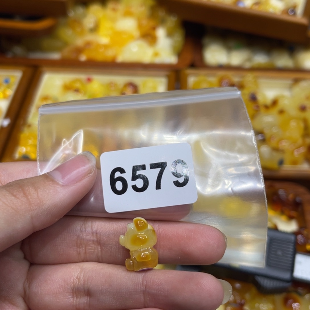 琥珀珠宝奇石未镶嵌