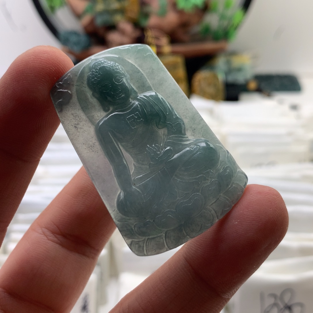 颈饰未镶嵌翡翠阿弥陀佛