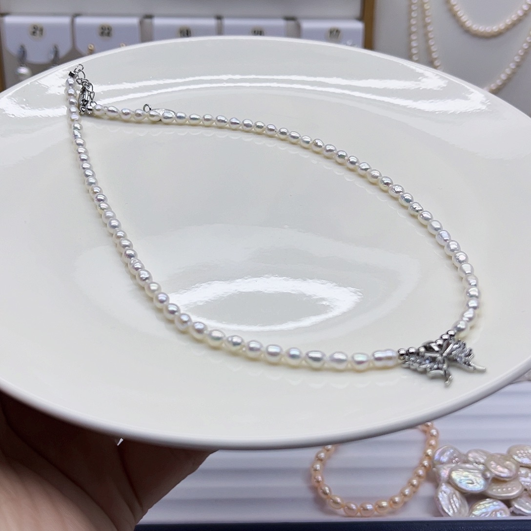 淡水珍珠颈饰合金