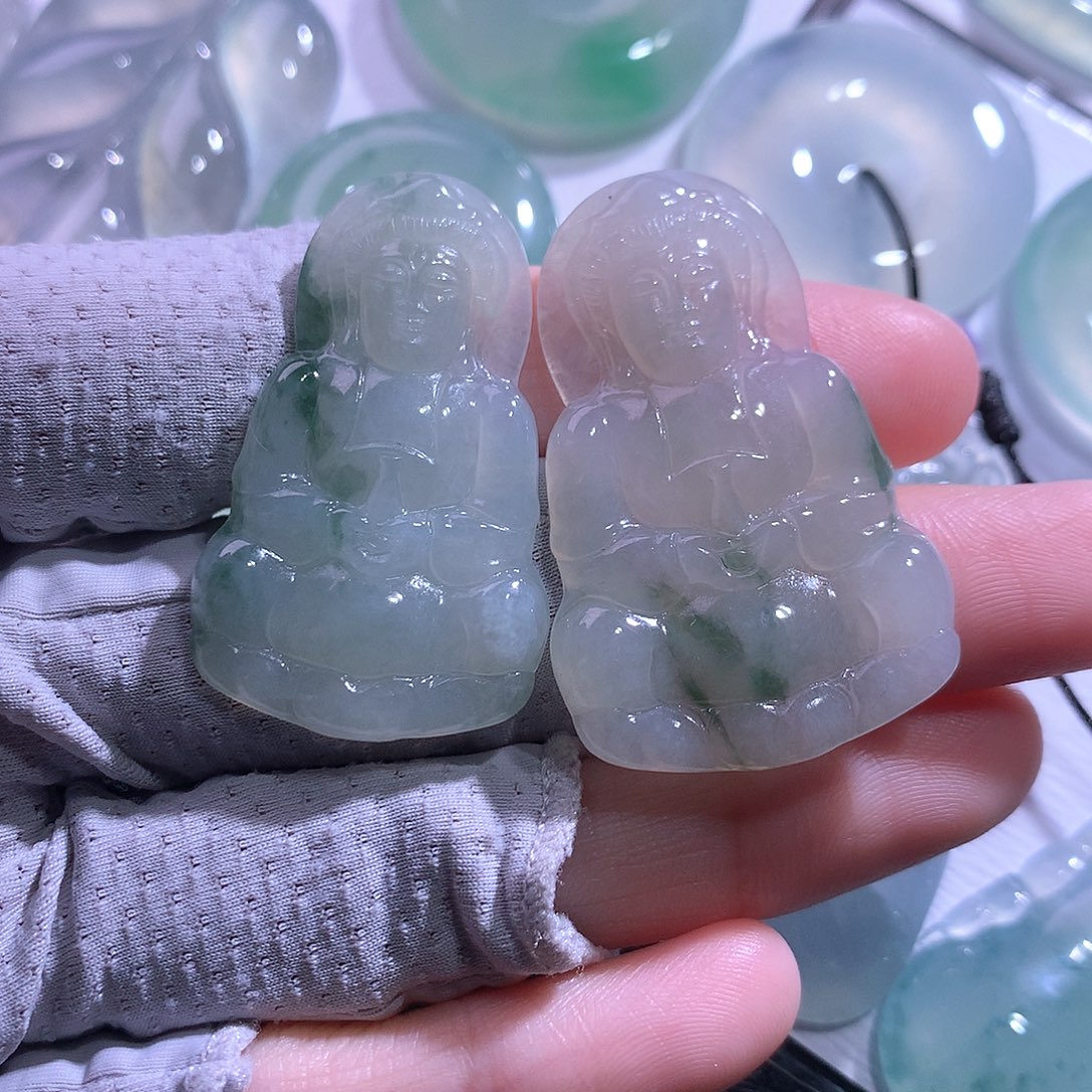 颈饰未镶嵌翡翠一对