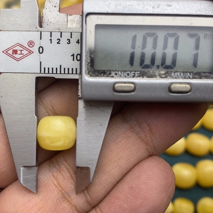 未镶嵌琥珀裸石8号10*8.6