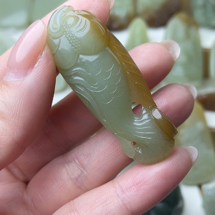 和田玉（糖玉）未镶嵌颈饰