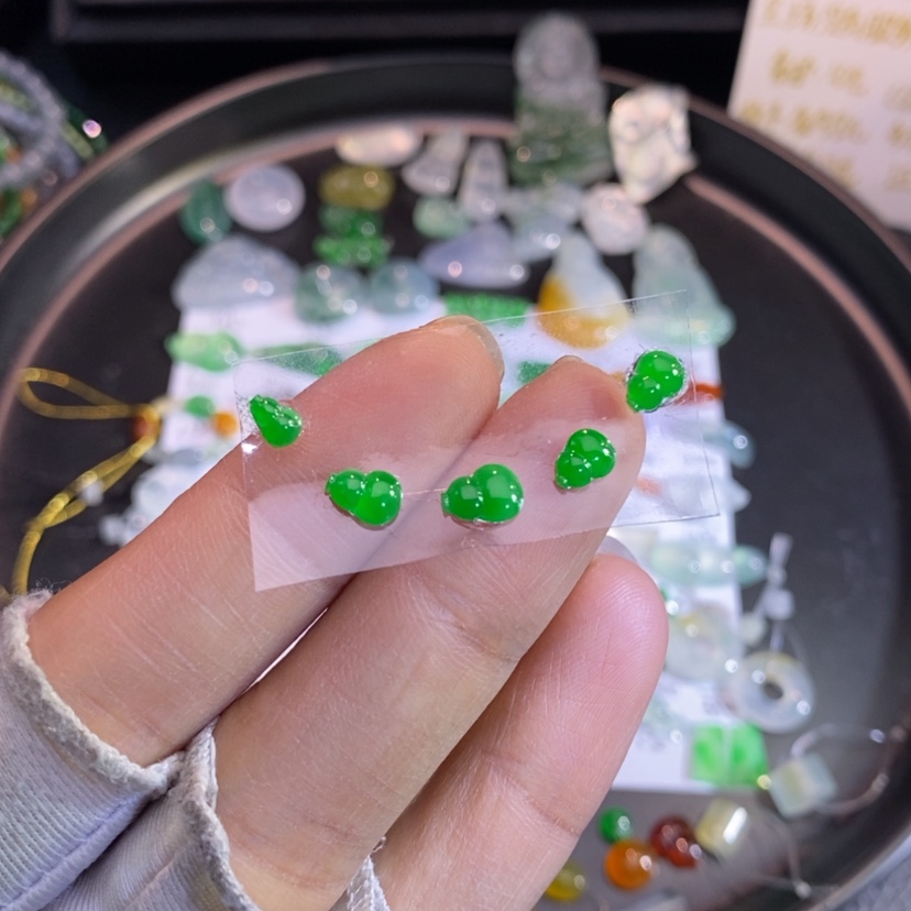 【闪购商品】翡翠挂件未镶嵌葫芦