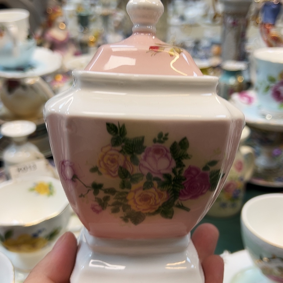 鹿与海陶瓷有限责任公司