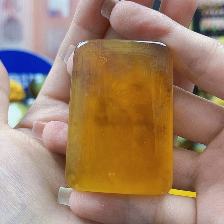 蜜蜡未镶嵌裸石吊坠