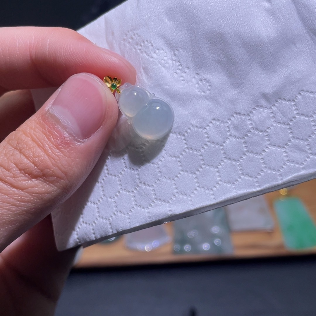 定制翡翠18K金镶嵌吊坠