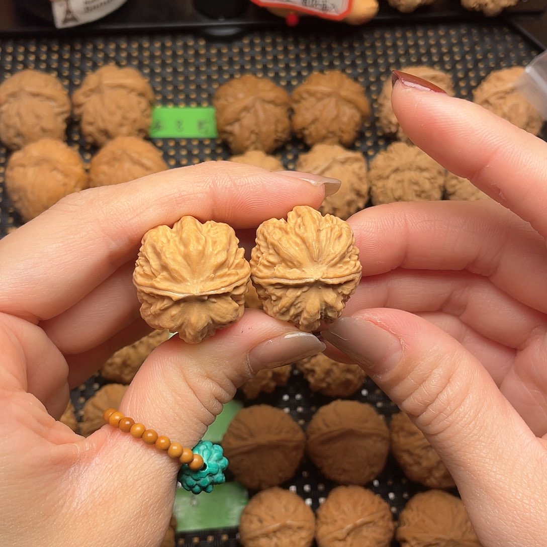 文玩核桃吊坠26➕全品粗筋元宝