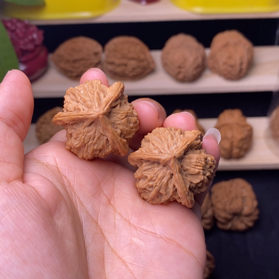 文玩核桃把件32盘山正奔