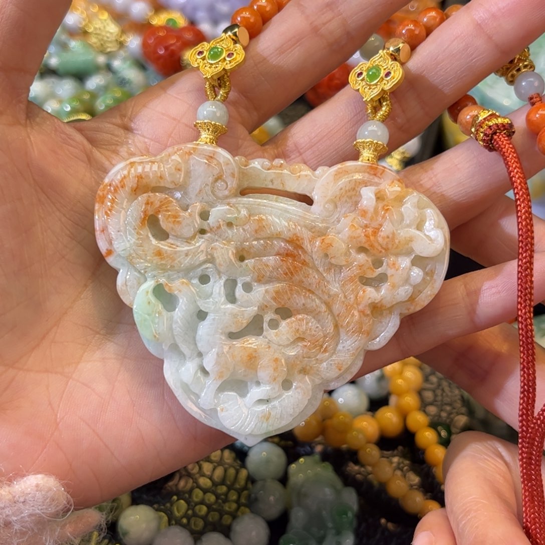 翡翠颈饰未镶嵌待编款