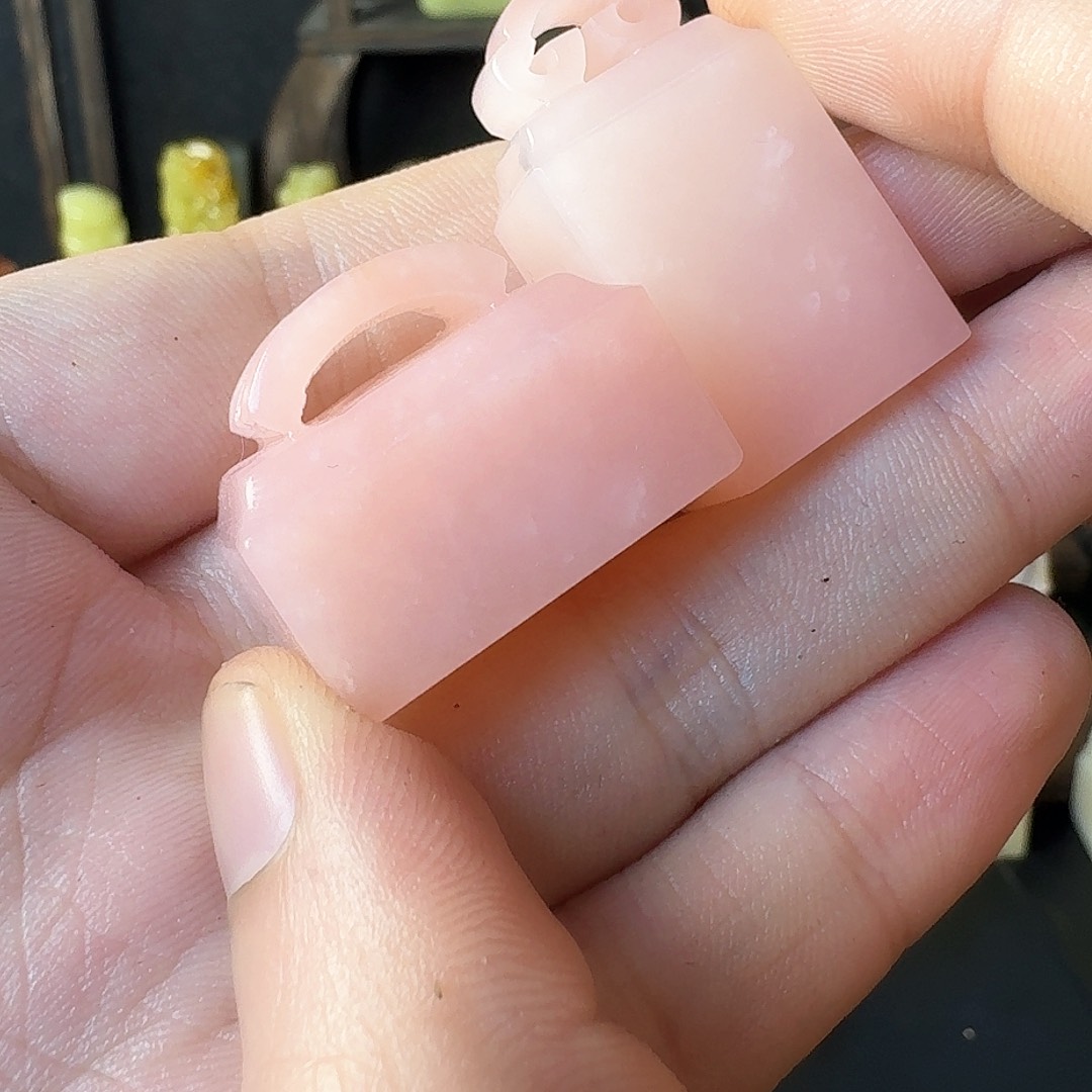 青田石印石p*q云南龙蛋粉