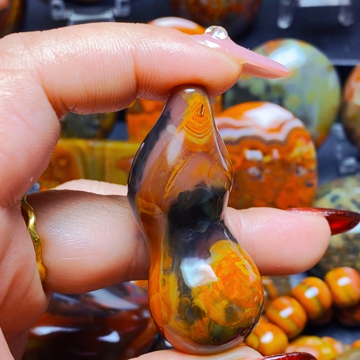 玛瑙/玉髓颈饰未镶嵌