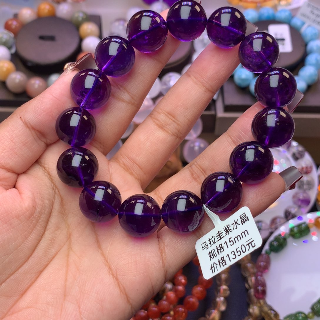 水晶手链未镶嵌草****?手链