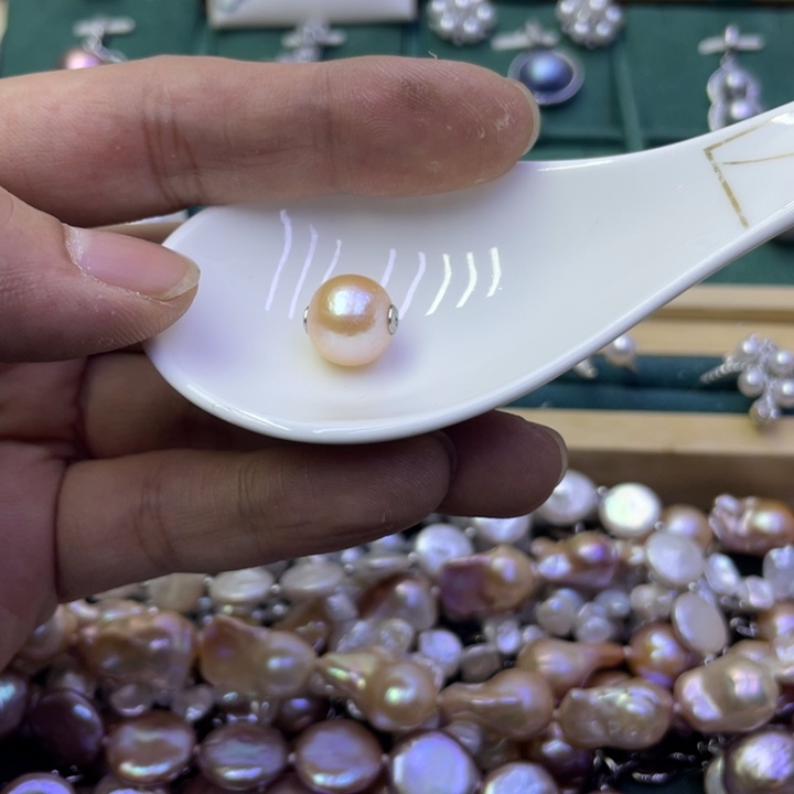 淡水珍珠吊坠(不含链)银S925镶嵌F****5