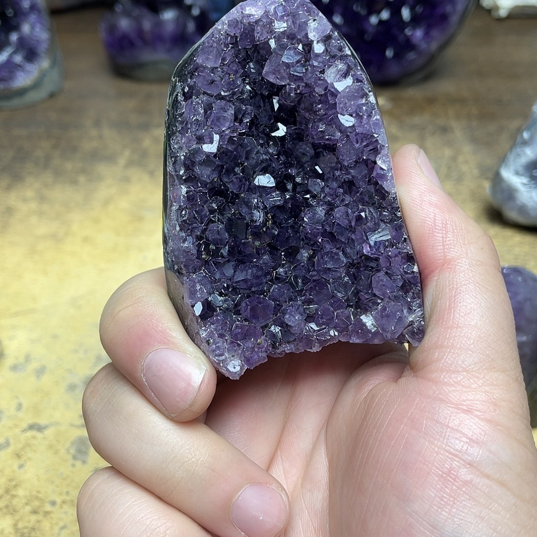 紫晶大型摆件（非配饰）未镶嵌