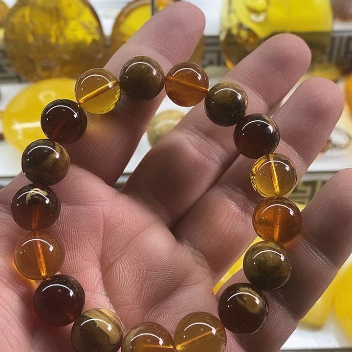 琥珀裸石未镶嵌手串