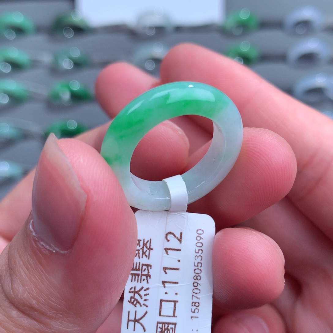 翡翠戒指未镶嵌天然