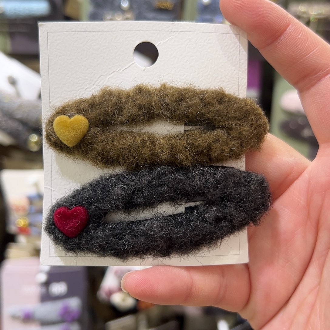 布艺非金属爱心拼色拜拜夹