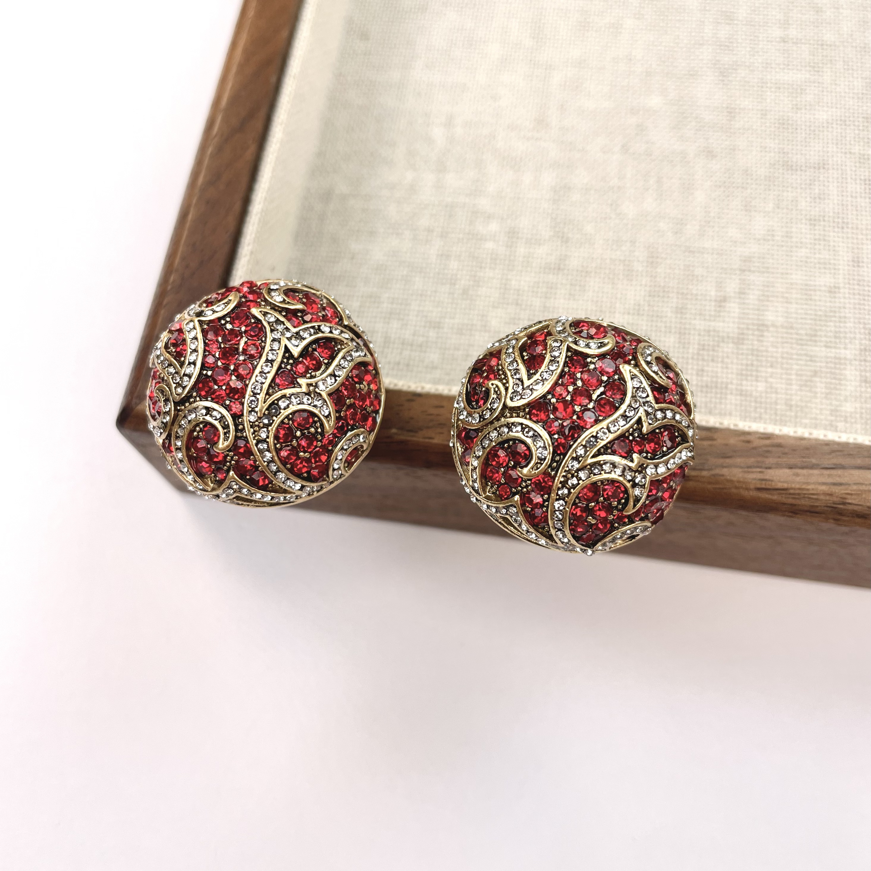 铜合金锆石耳饰 买三送一 1130 手工气质轻奢复古法式耳钉耳扣