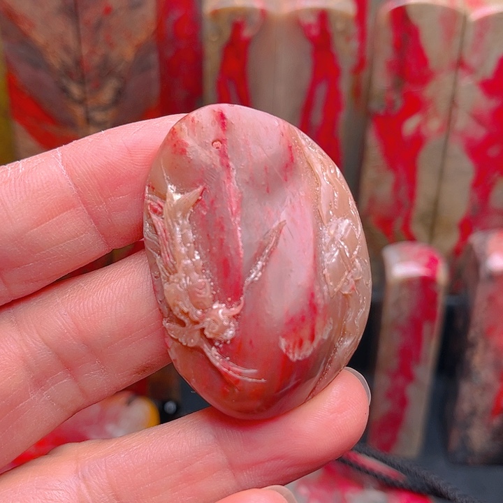 昌化鸡血石啥****搂昌化鸡血石质地优良