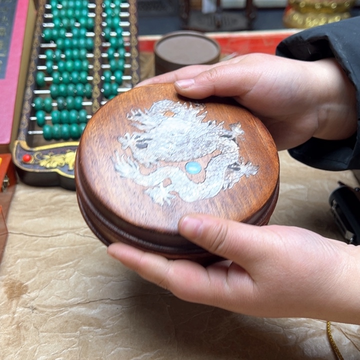 大叶紫檀（黑酸枝木类）