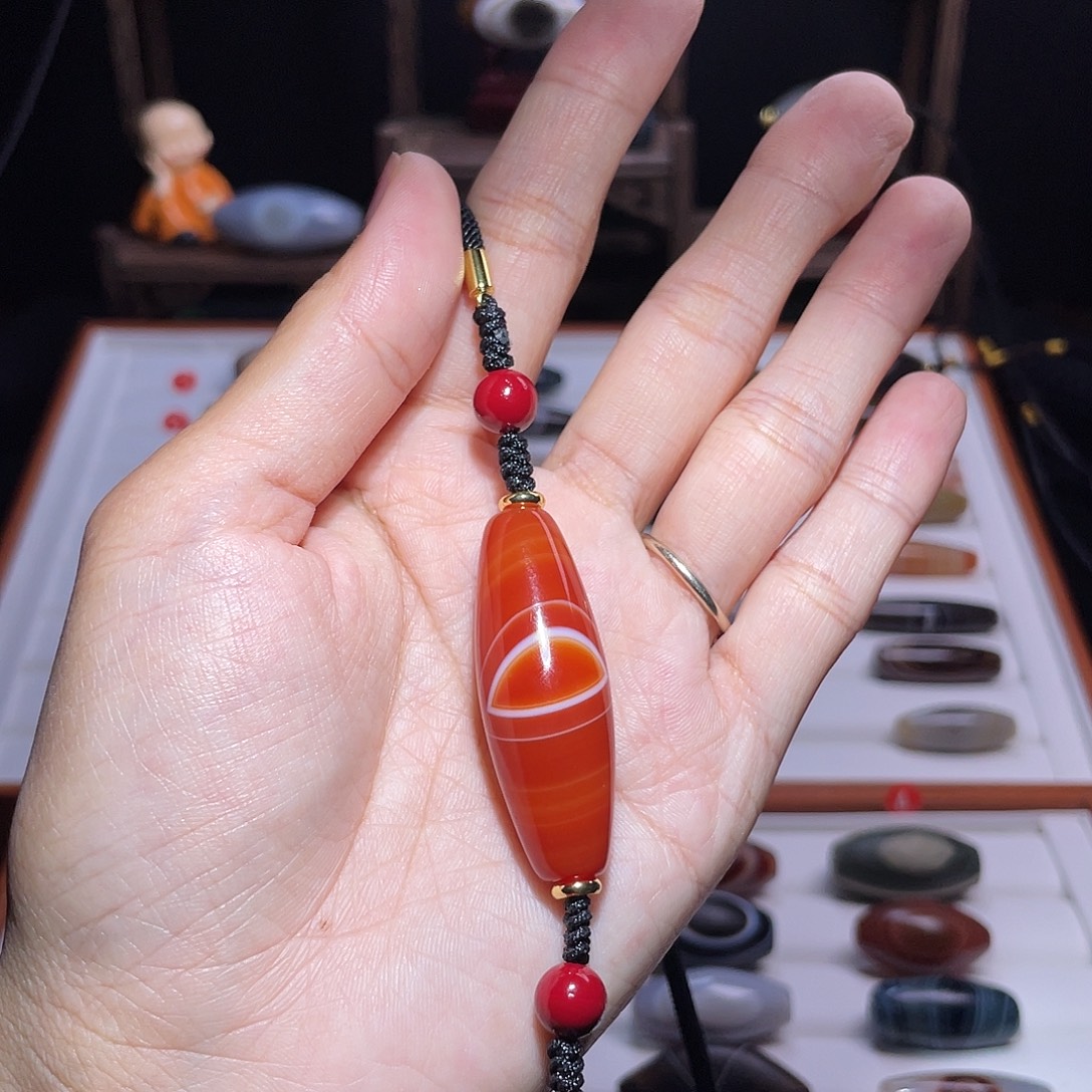 玛瑙/玉髓未镶嵌吊坠(赠链)