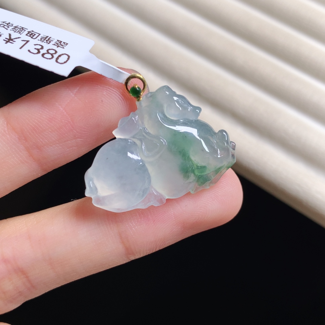 翡翠颈饰18K金镶嵌唐马