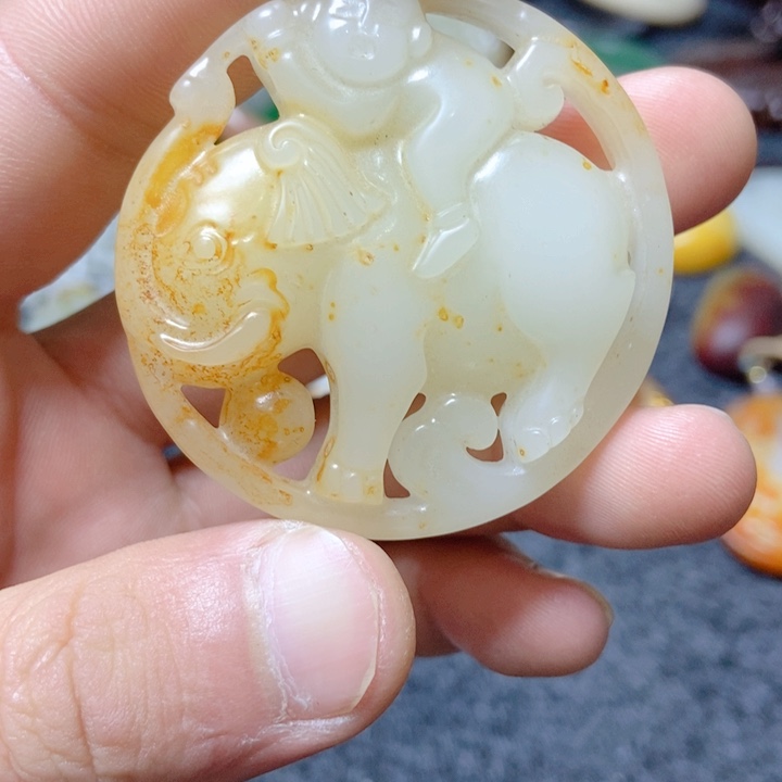 白玉菩提吊坠收藏