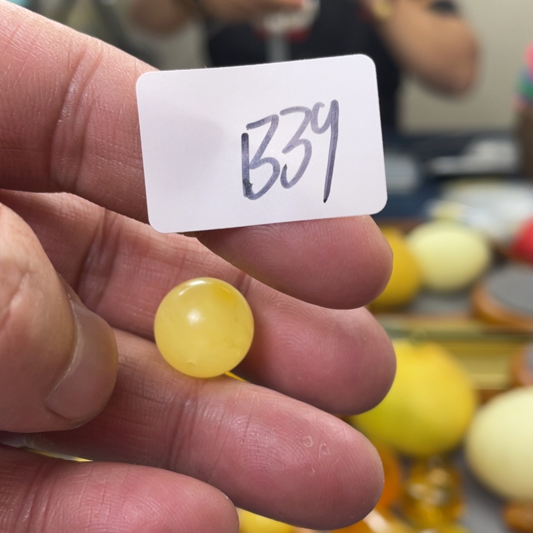 手链琥珀未镶嵌多样性发，发其中一件