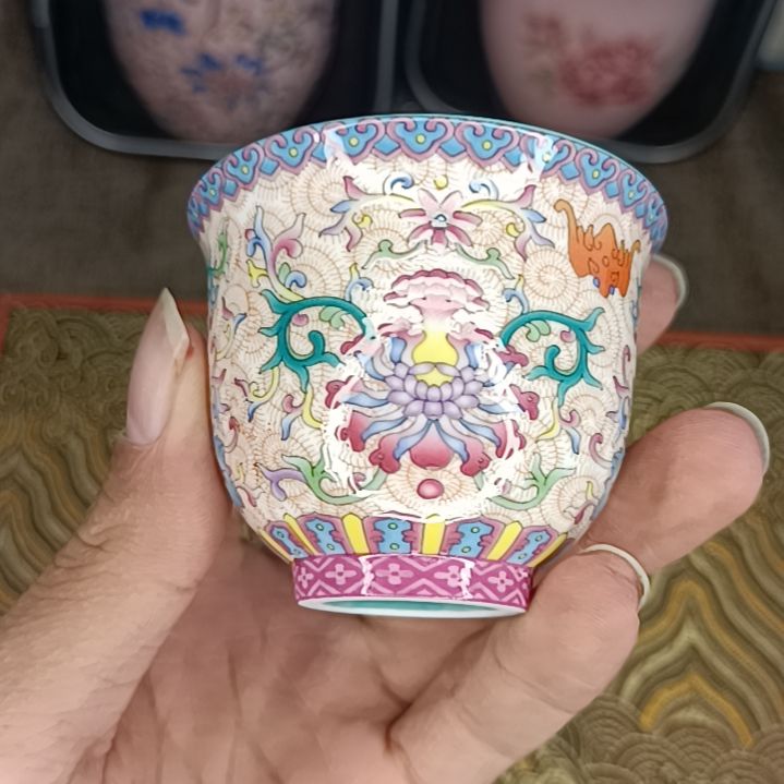 杯子。。。。。。。。。。。。。。