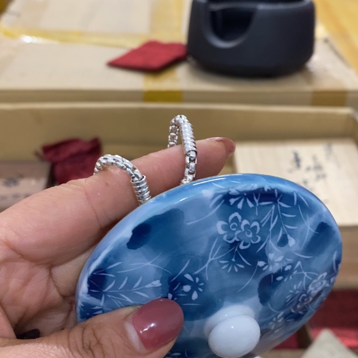 瓷中古工艺品一件