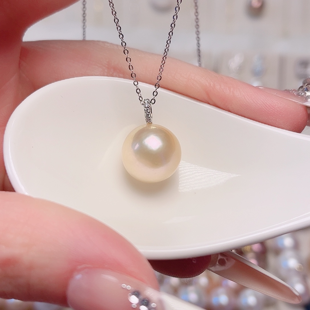 淡水珍珠未镶嵌吊坠(赠链)