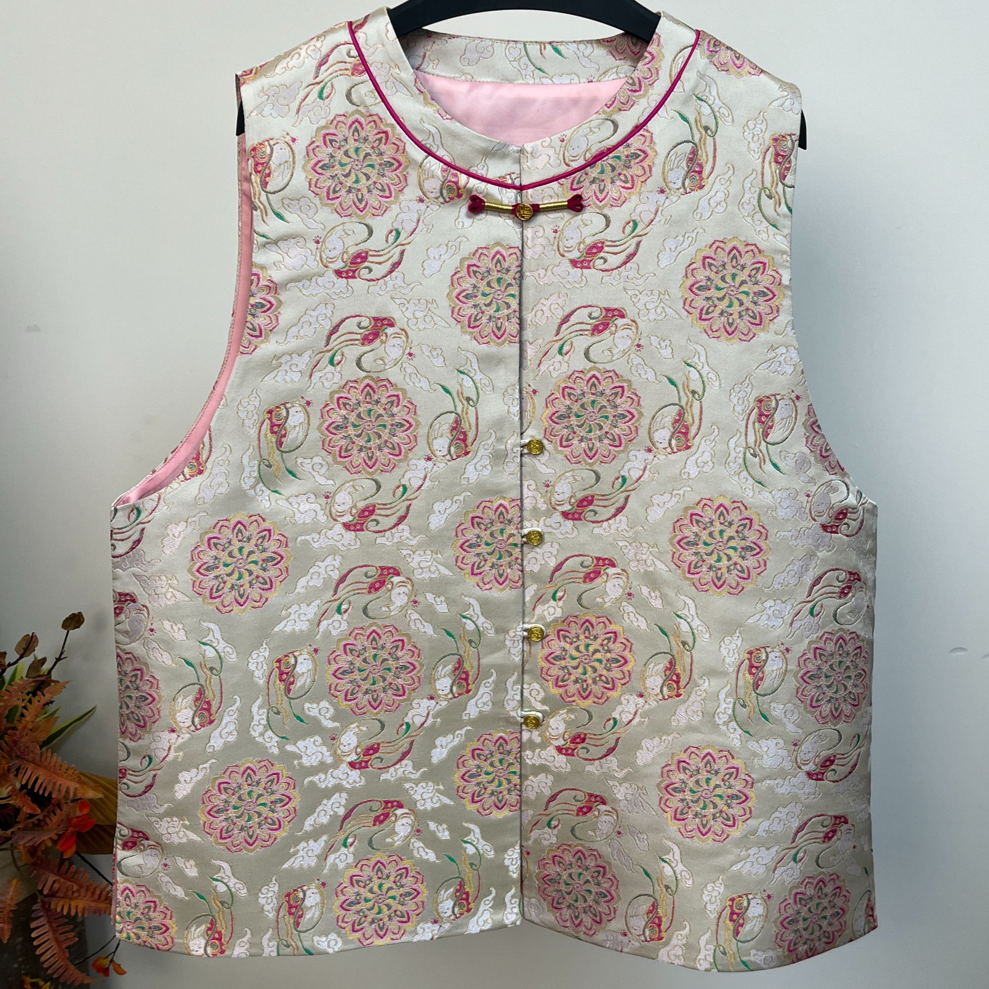 大码织金宋锦马甲【飞天福兔】