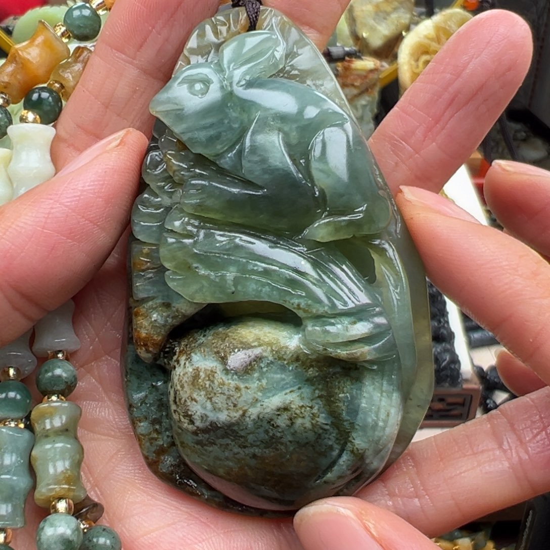 岫玉未镶嵌挂件挂件