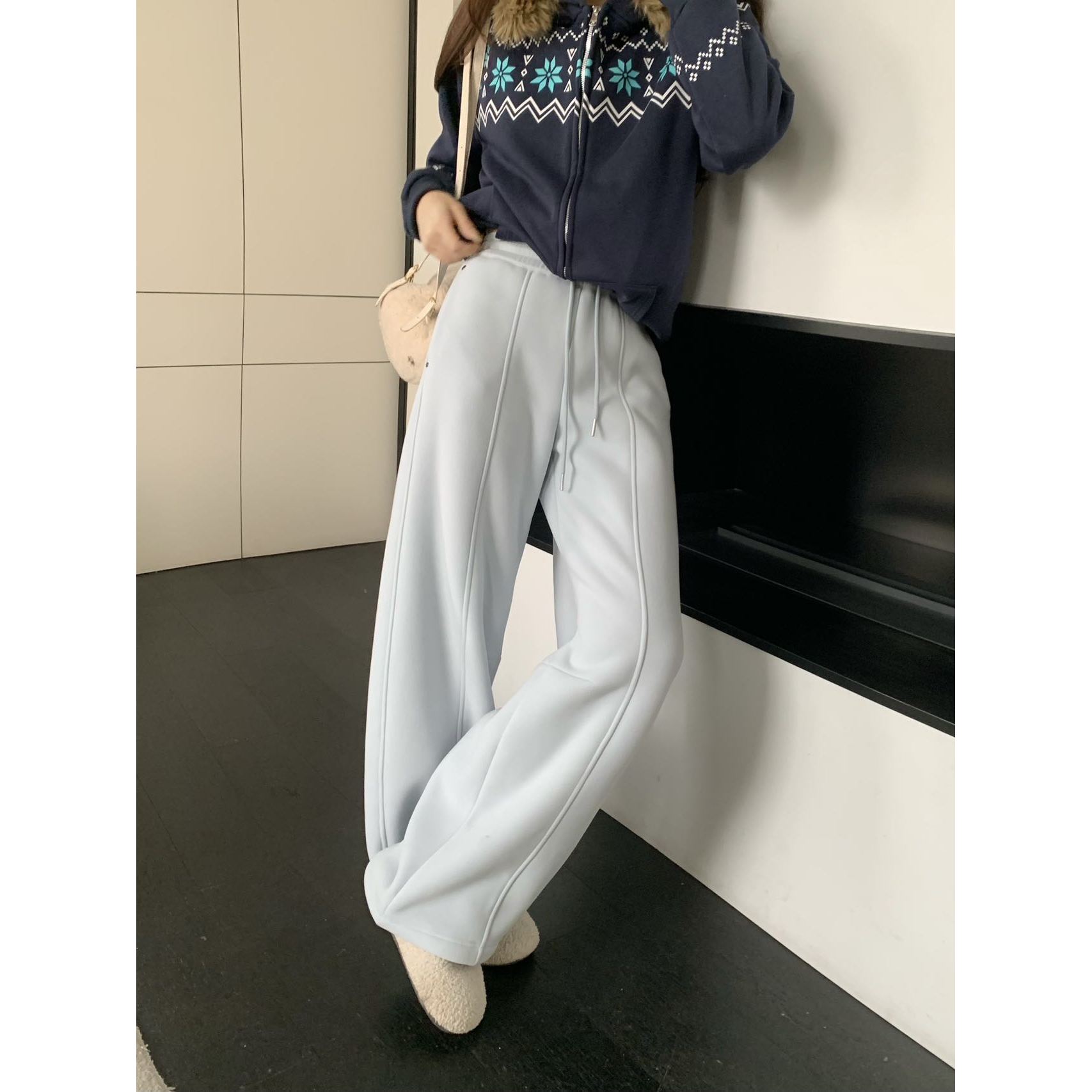 【羊驼驼拼接铆钉弯刀裤】拼接中线分割显瘦高腰厚绒弯刀裤462