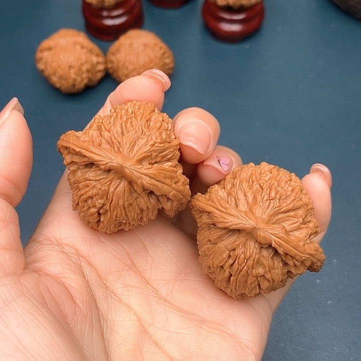 文玩核桃把件南疆石44