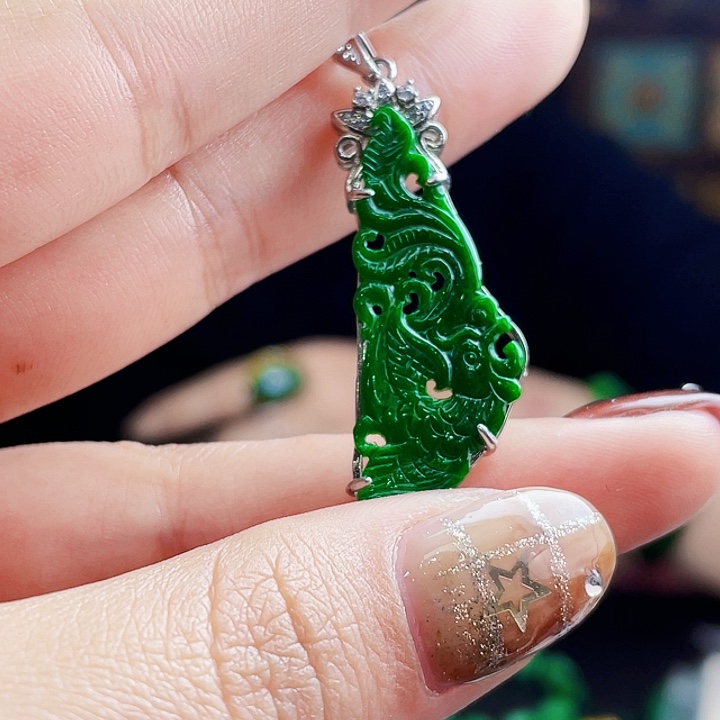 翡翠银S925镶嵌颈饰多样性