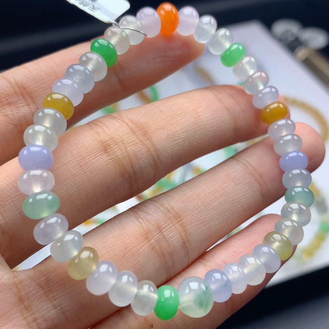 翡翠手链未镶嵌卡