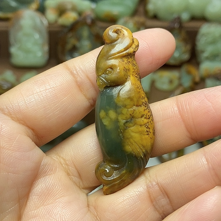 岫岩河磨玉（透闪石质玉）未镶嵌颈饰