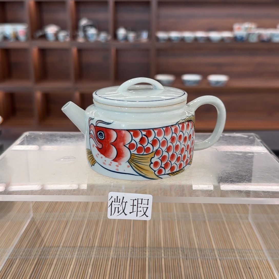 釉下手绘茶具微瑕