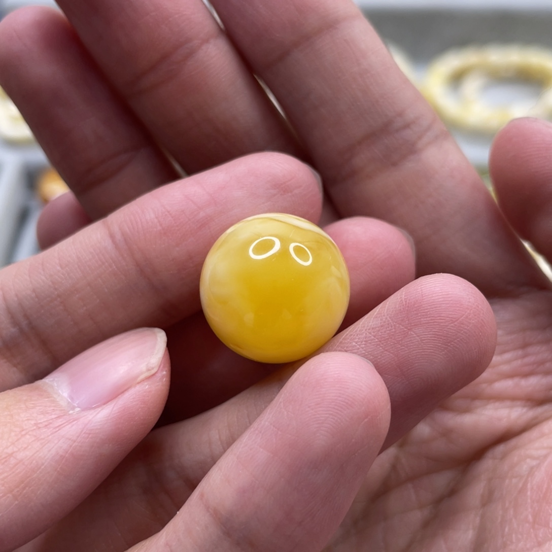 叁***柒琥珀未镶嵌裸石虎皮