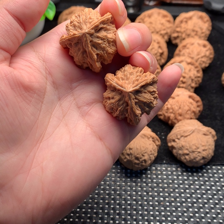 文玩核桃把件34三棱全品